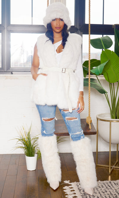 It's Time | Faux Fur Boots - Beige - Cutely Covered