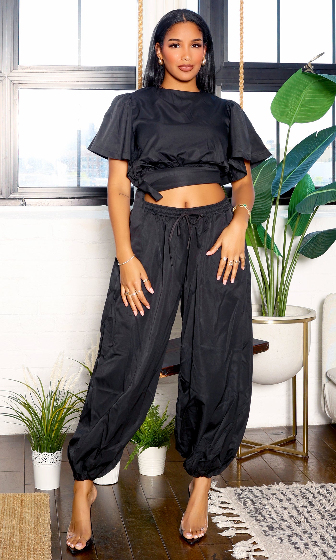 Sophia | Short Sleeve Crop Top and Wide Pants Set - Black - Cutely Covered