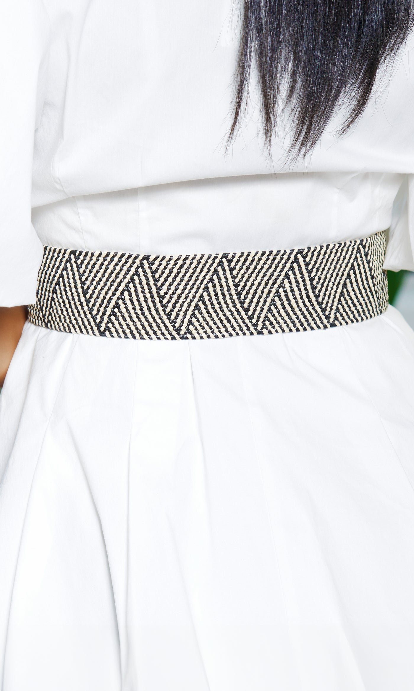Elegant Contrast Belt with Gold Buckle - Cutely Covered