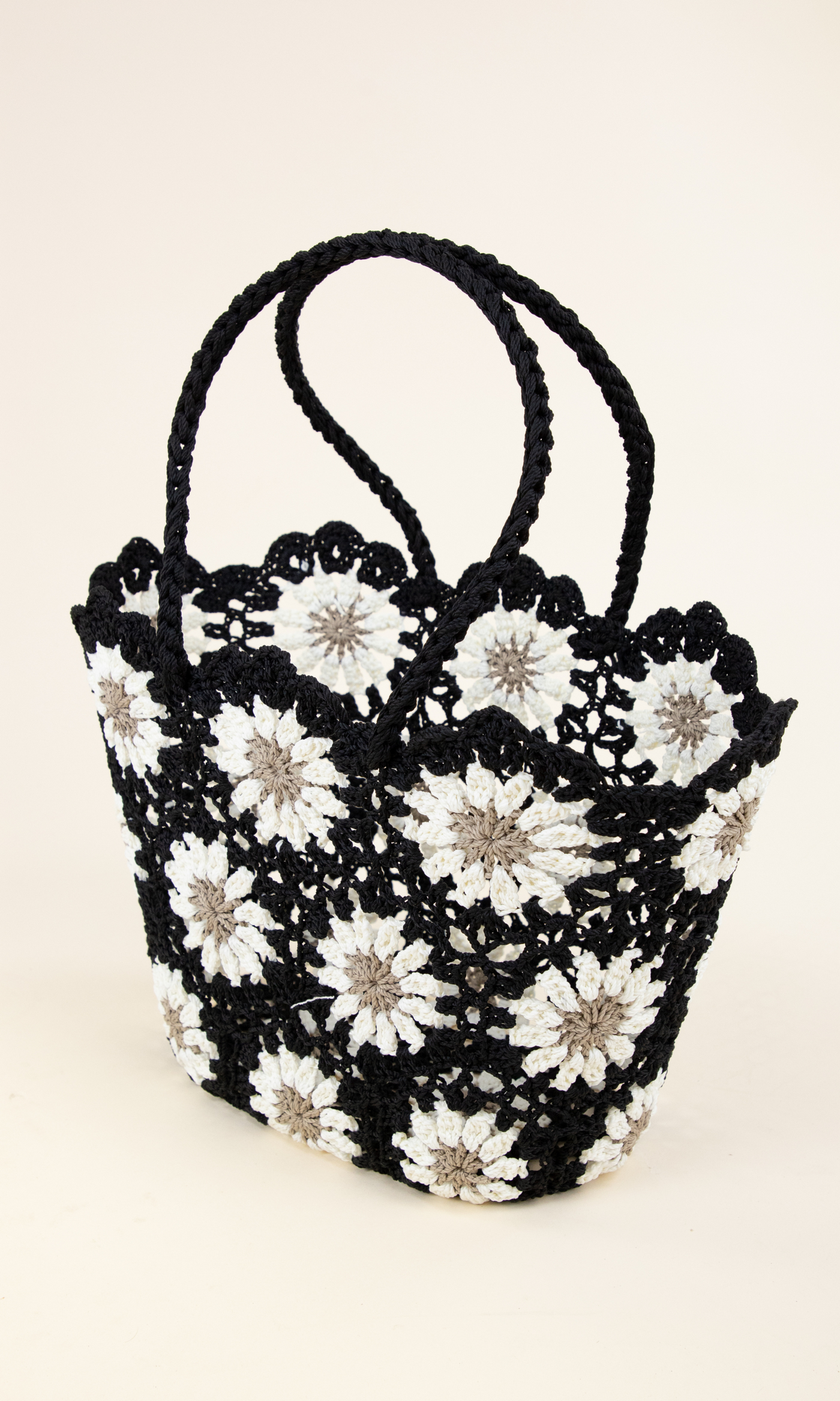 Daisy Delight Crochet Tote Bag - Black - Cutely Covered