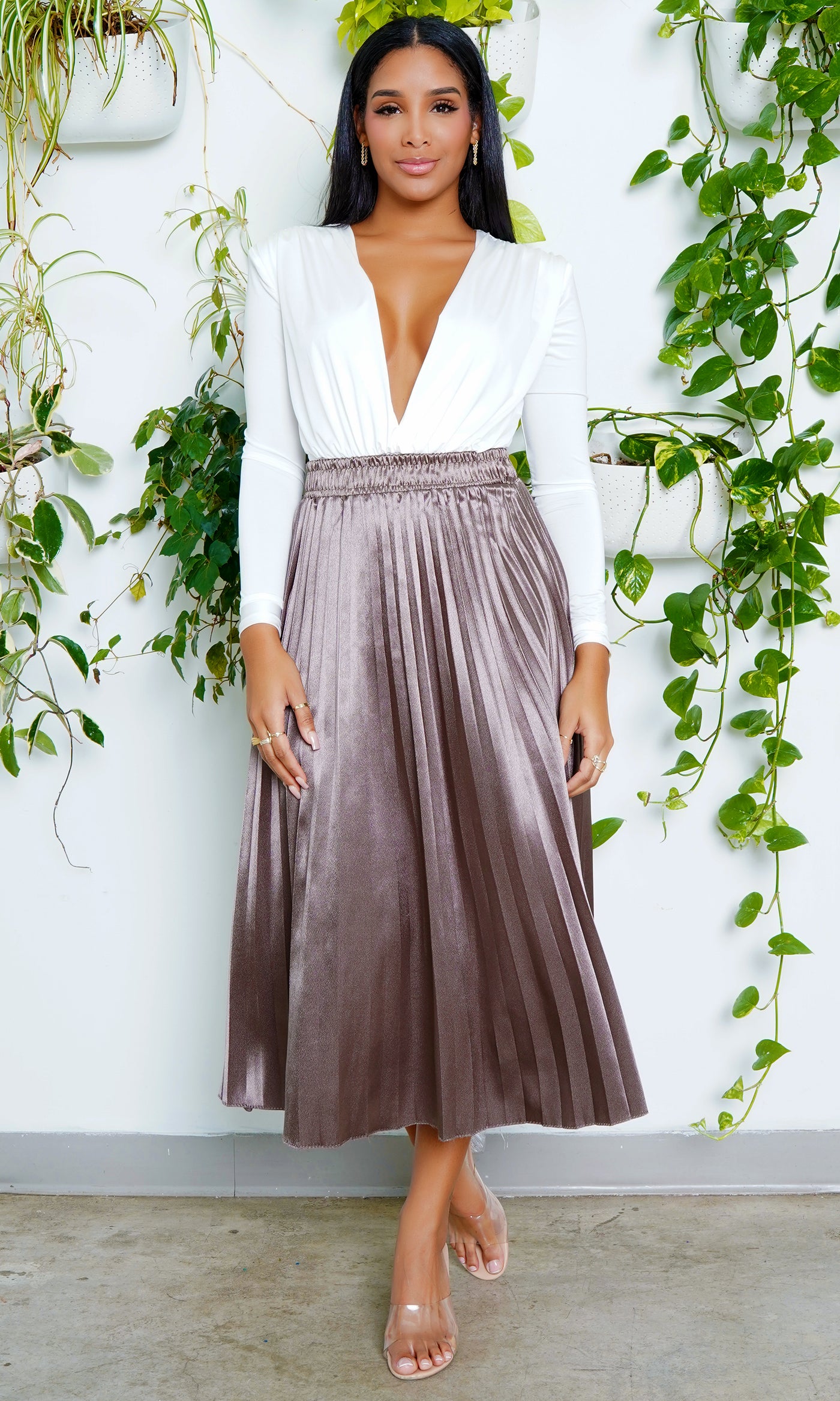 The "Step it up" Metallic Pleated Skirt - Cutely Covered