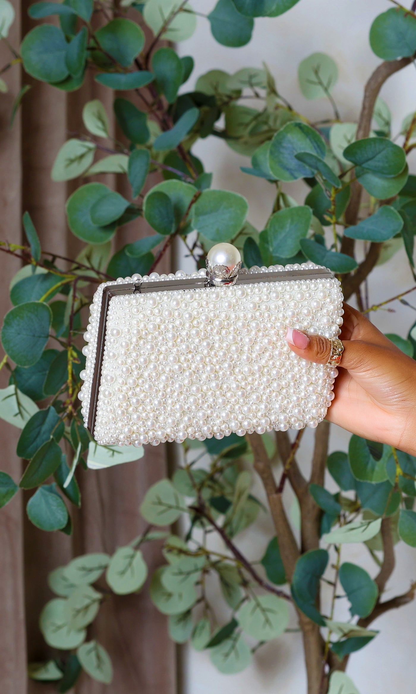 Daniela Pearl Clutch Bag - White