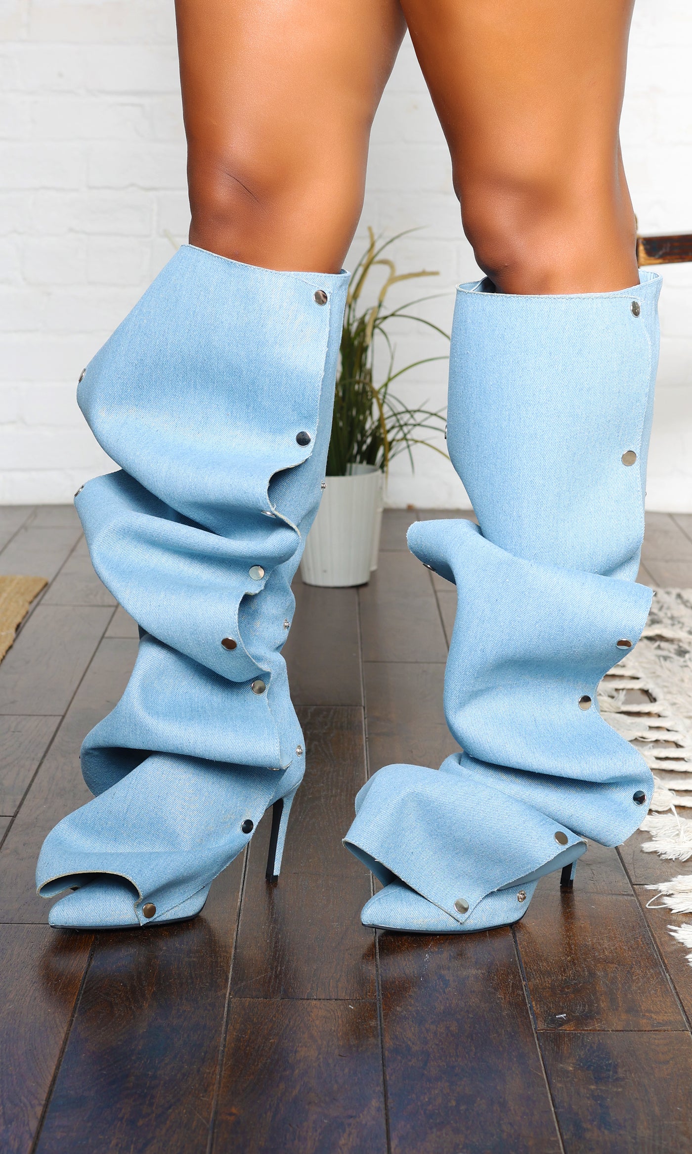 Ashley | Cool Girl Knee-High Draped Boots - Denim