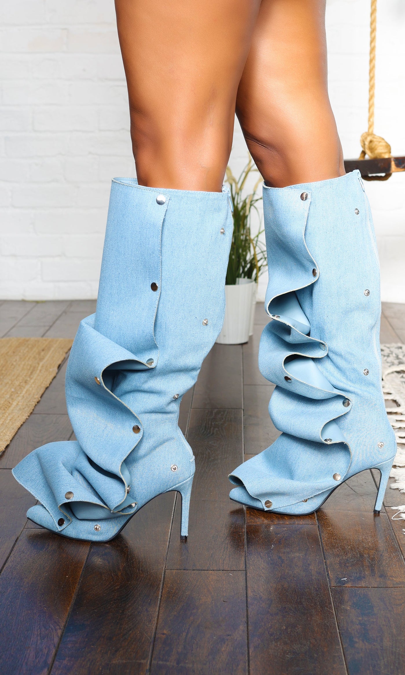 Ashley | Cool Girl Knee-High Draped Boots - Denim